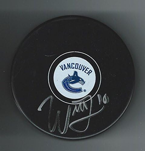 Will Lockwood potpisao je Vancouver Canucks Puck New York Rangers - College Autographed Razni predmeti